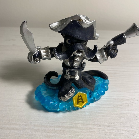 skylanders Other - Black and Silver Action Figure with Futuristic Design